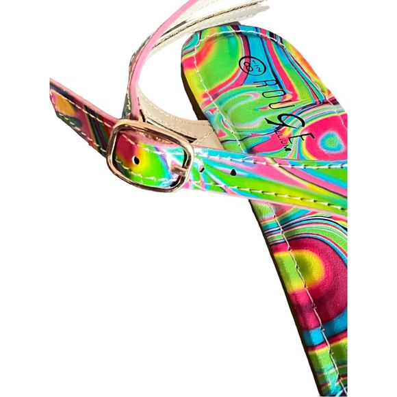 Tie Dye Trendy & Fun Sandals-Women’s 8.5💛💜💚💙🩷 - Picture 3 of 4